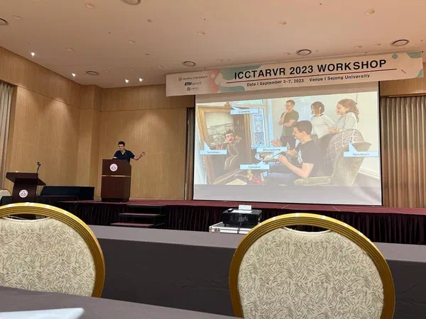 Talks in Seoul, Seoul, 2023 (photo 1)